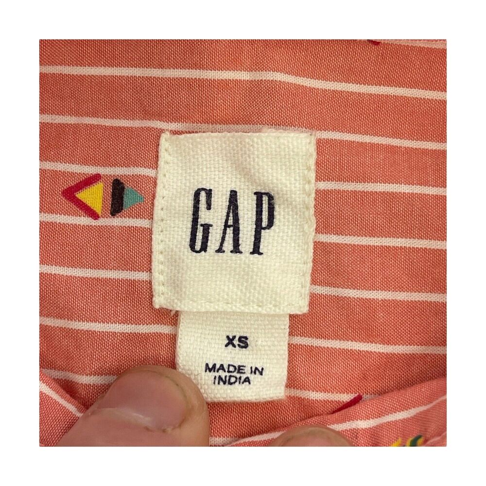 GAP Boyfriend Fit Multicolor Shirt Women’s Size XS 1/4 Button - Picture 2 of 7